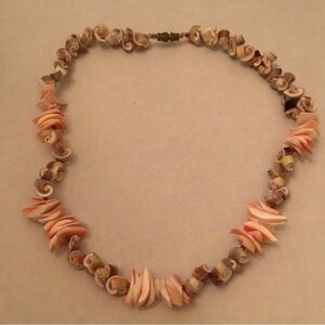 Vintage pukka shell necklace